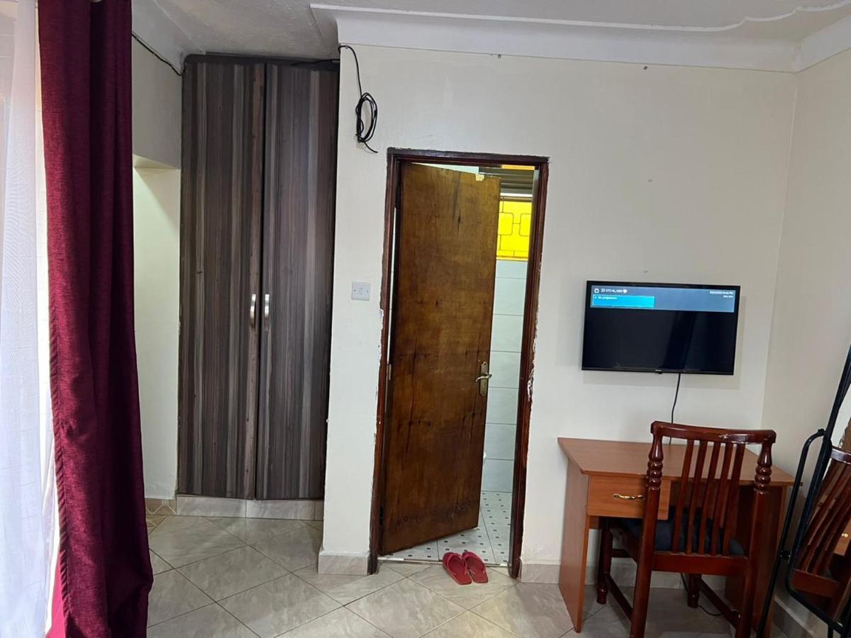 Pearl Suites - Bukoto Kampala Esterno foto